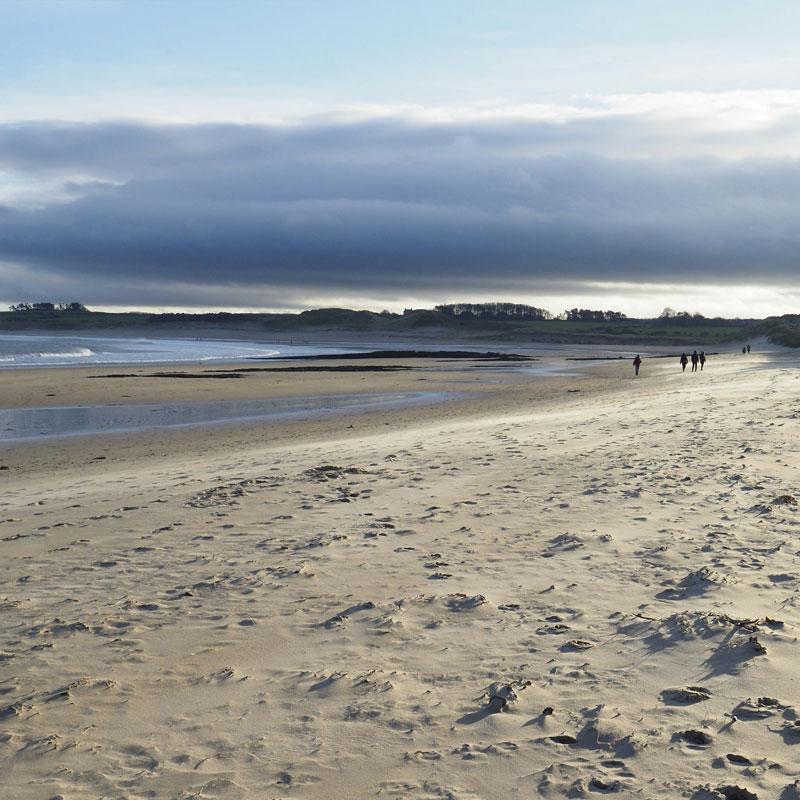 Find Large Cottages in Embleton that Sleeps 8 or More