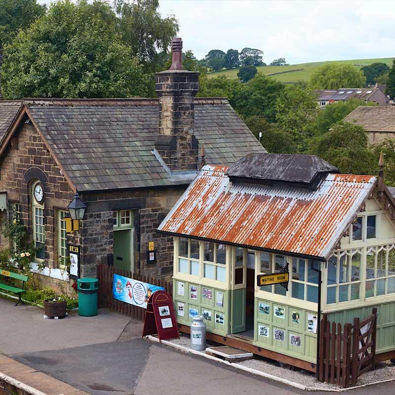 Find Large Cottages in Embsay that Sleeps 8 or More