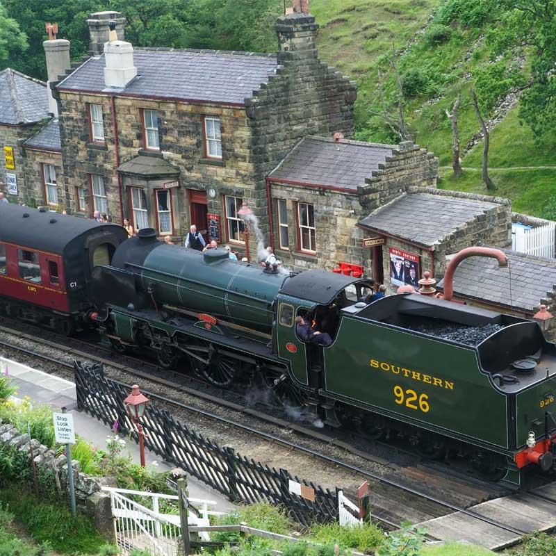 Find Large Cottages in Goathland that Sleeps 8 or More