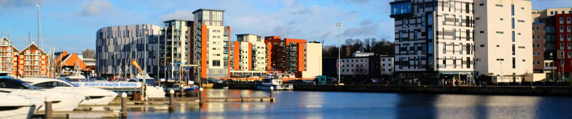 View large holiday cottages available in Ipswich, near to the beautiful marina