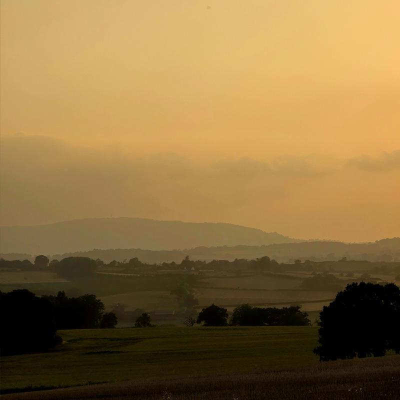 Find Large Cottages in Kidderminster that Sleeps 8 or More
