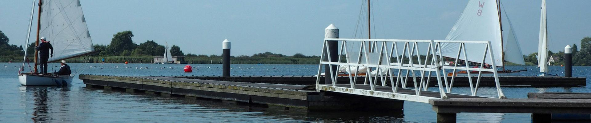 Discover large holiday cottages available in Lowestoft, Suffolk which has accomodation near to the coastline and outdoor watersports areas