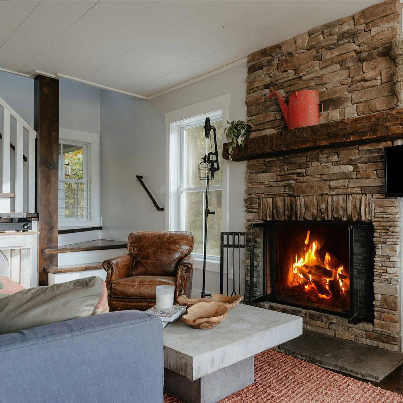 Find Large Cottages in Ormskirk that Sleeps 8 or More