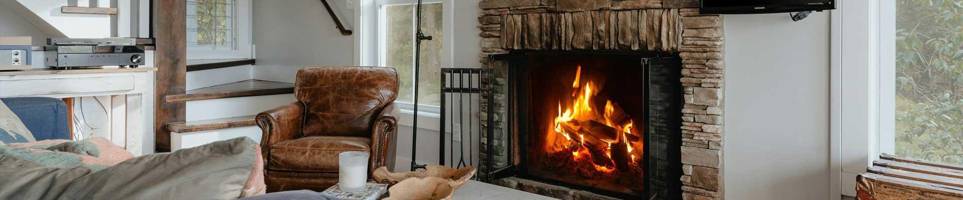 Large holiday cottages available in Ormskirk, Lancashire suitable for families and group bookings who enjoy exploring a market town before heading back to accomodation with a cozy fireplace