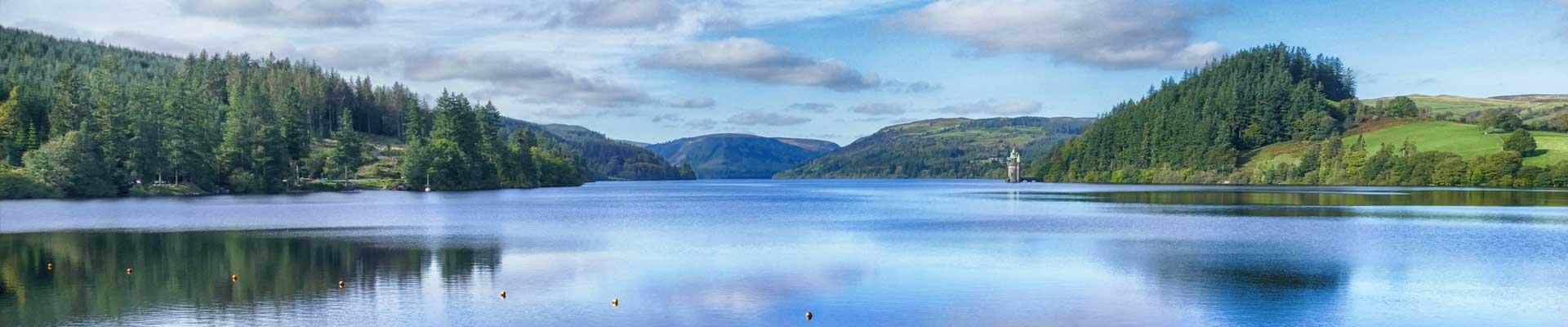 Large holiday cottages available in Oswestry, a border market town in Shropshire with open water and stunning countryside to explore