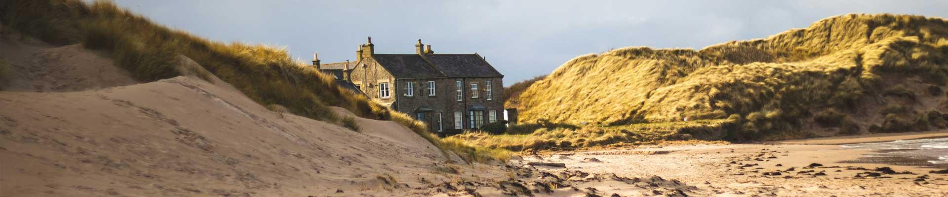 Large holiday cottages available in Seahouses, Northumberland . Suitable for families and group bookings who look for accomodation near to stunning beaches with golden sands