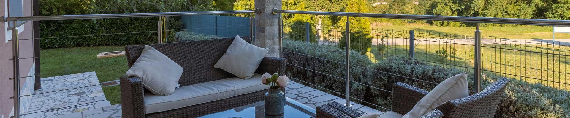 Large holiday cottages available in Slingsby, North Yorkshire . Suitable for families and group bookings who enjoy outside dining accomodation