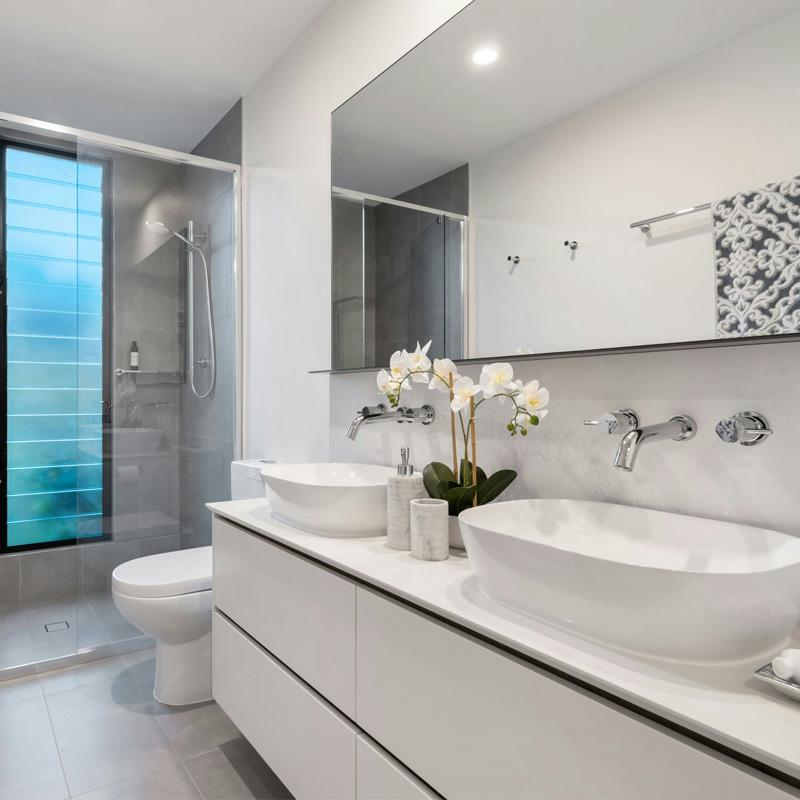 Find Large Cottages in Southrepps that Sleeps 8 or More