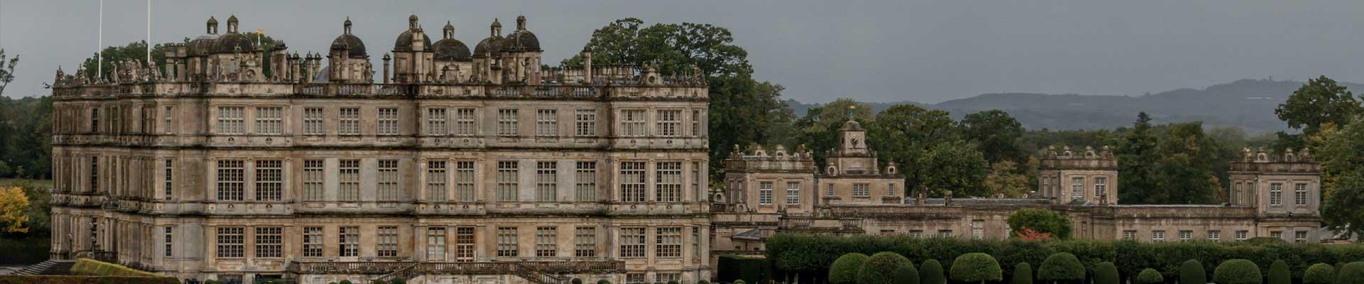 Large holiday cottages in Warminster, Wiltshire with access to great days out nearby like visiting Longleat House