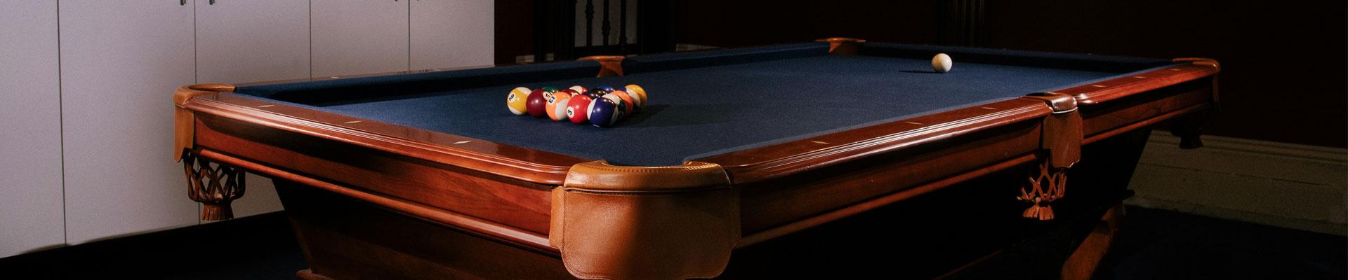 Large holiday cottages available in Westhope, including large games rooms