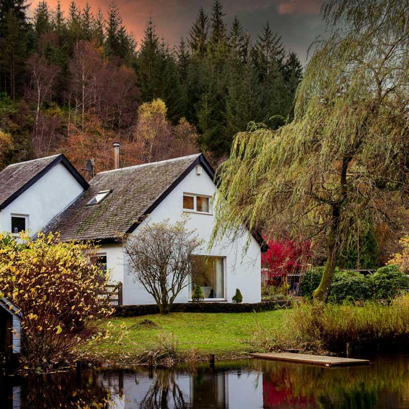 Find Large Cottages in Aberfoyle that Sleeps 8 or More