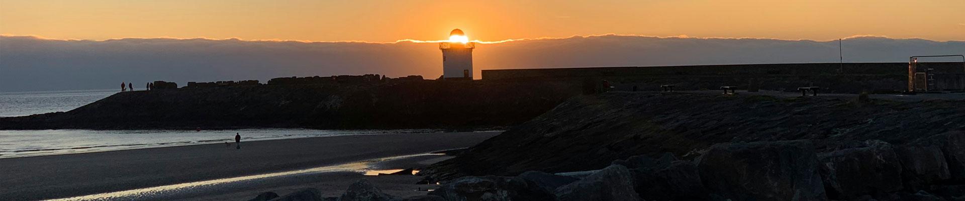 Large and relaxing holiday cottages available in Burry Port a lovley coastal and harbourside town perfect for watching sunsets