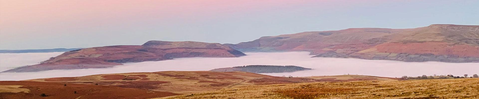 Stay in large holiday cottages near to stunning and mountainous countryside available in Crickhowell, Powys. Perfect for those who love an outdoor walking holiday