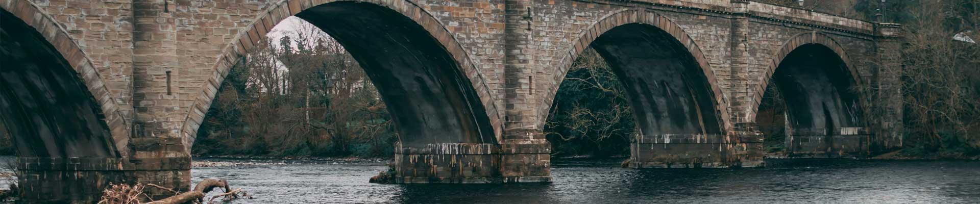 Large holiday cottages available in Dunkeld. A cathedral village on the river Tay