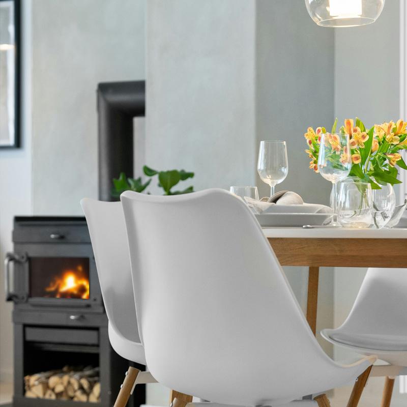 Find Large Cottages in Dyserth that Sleeps 8 or More