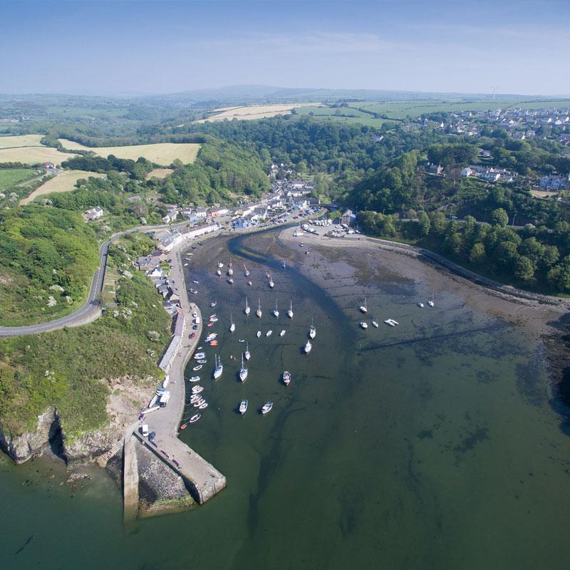 Find Large Cottages in Fishguard that Sleeps 8 or More