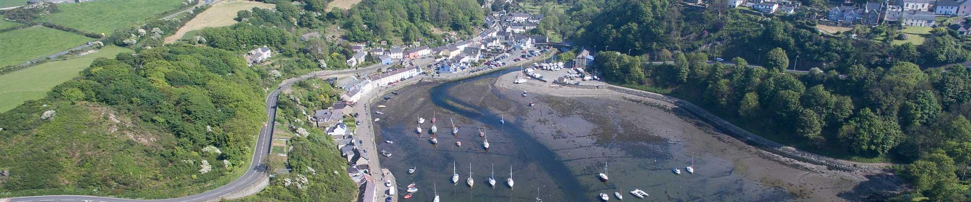 Large holiday cottages available in Fishguard, Pembrokeshire. A beautiful harbourside town