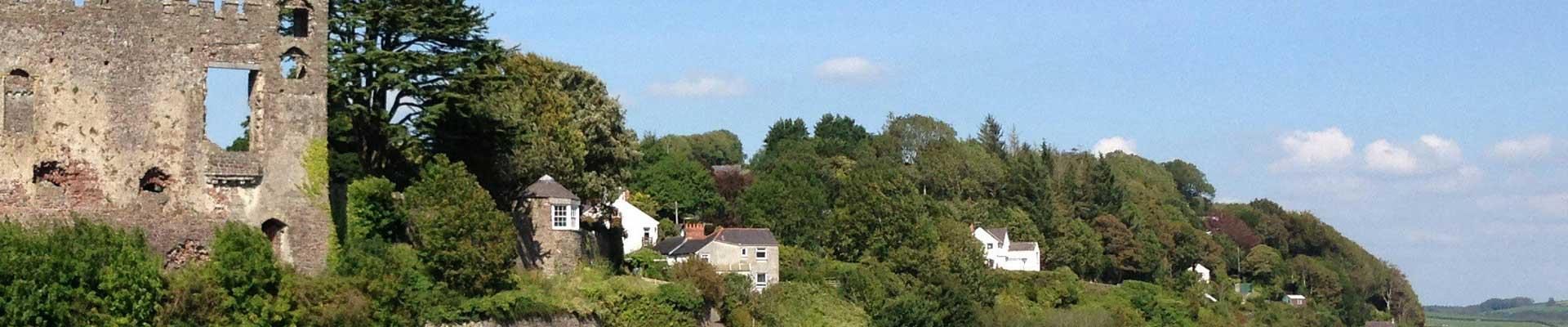 Discover large holiday cottages available in Laugharne a coastal town  near to Laugharne Castle