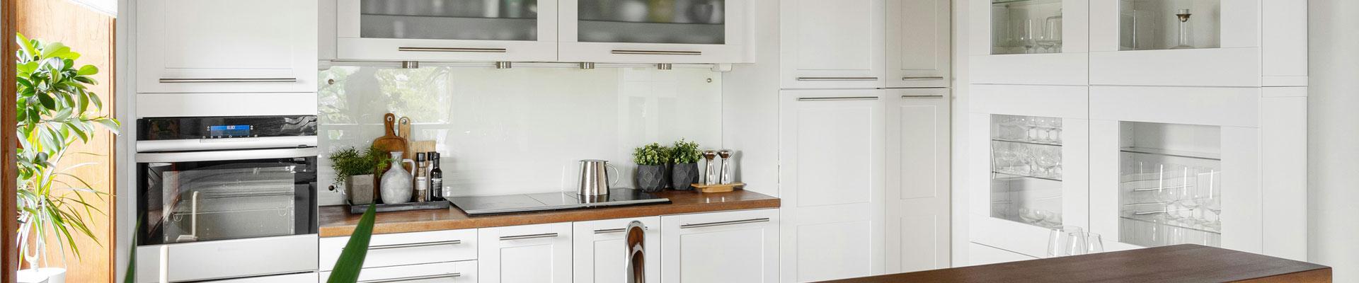 Large and relaxing holiday cottages available in Llangadog with loveley and clean food preperation areas