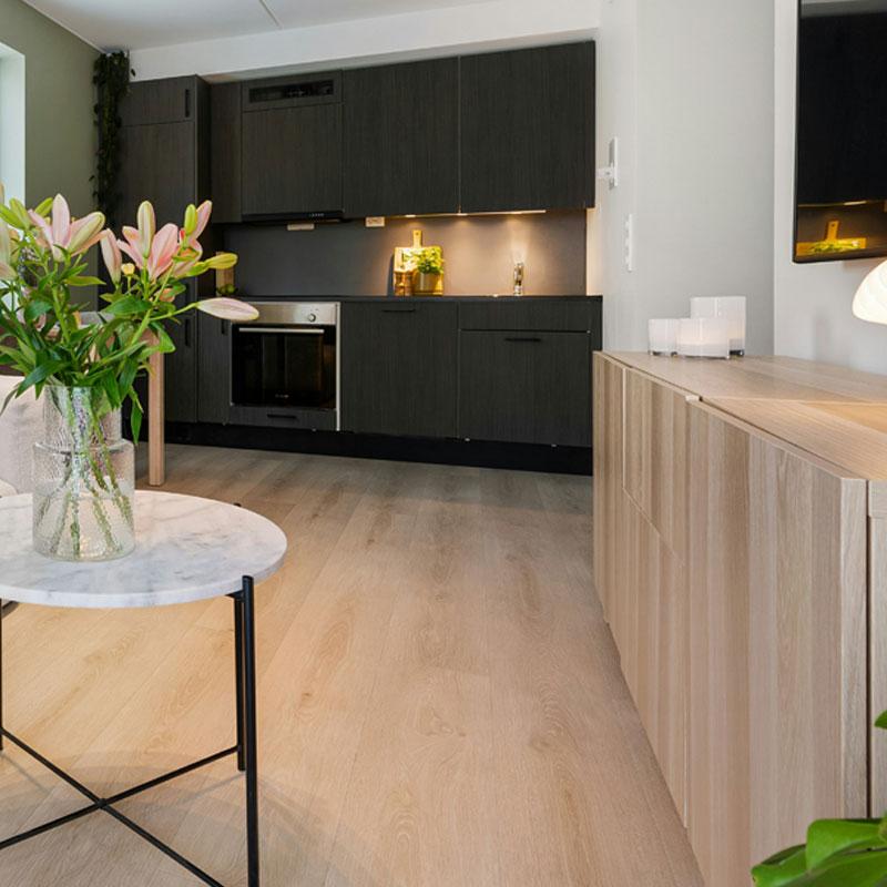 Find Large Cottages in Meliden that Sleeps 8 or More