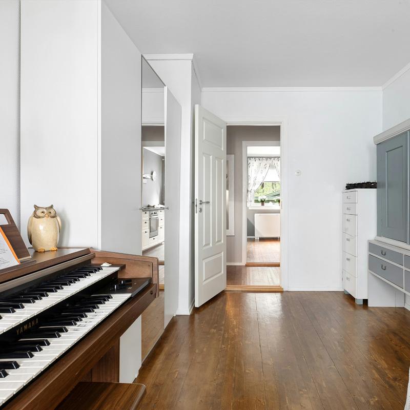 Find Large Cottages in Melrose that Sleeps 8 or More