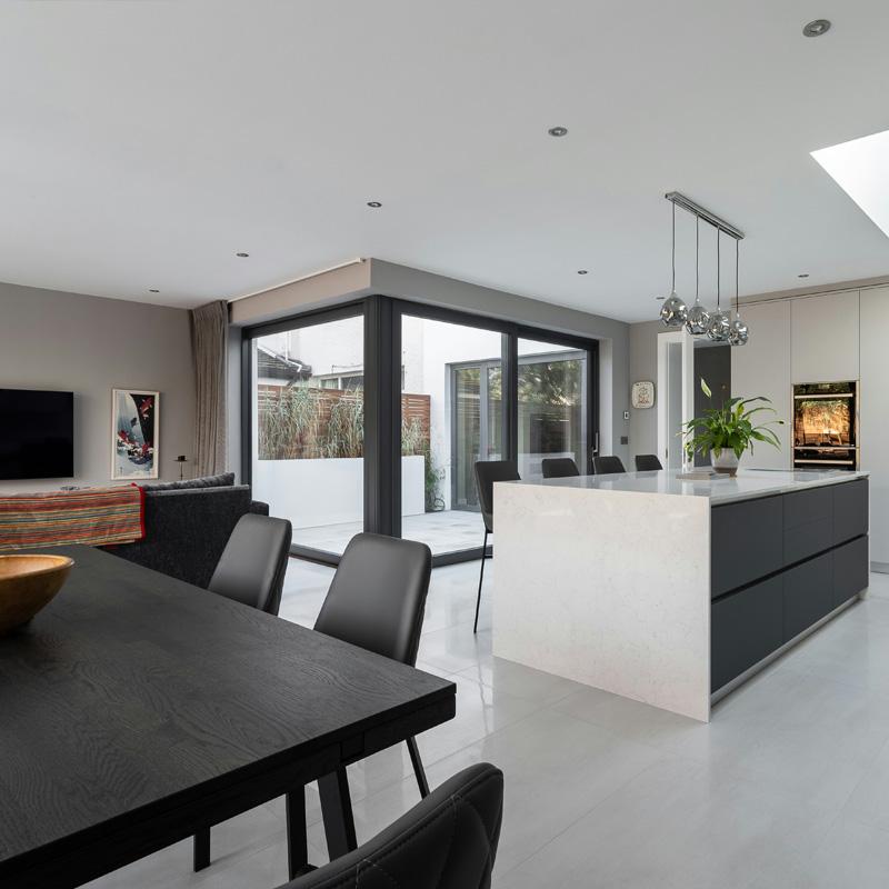 Find Large Cottages in Narberth that Sleeps 8 or More