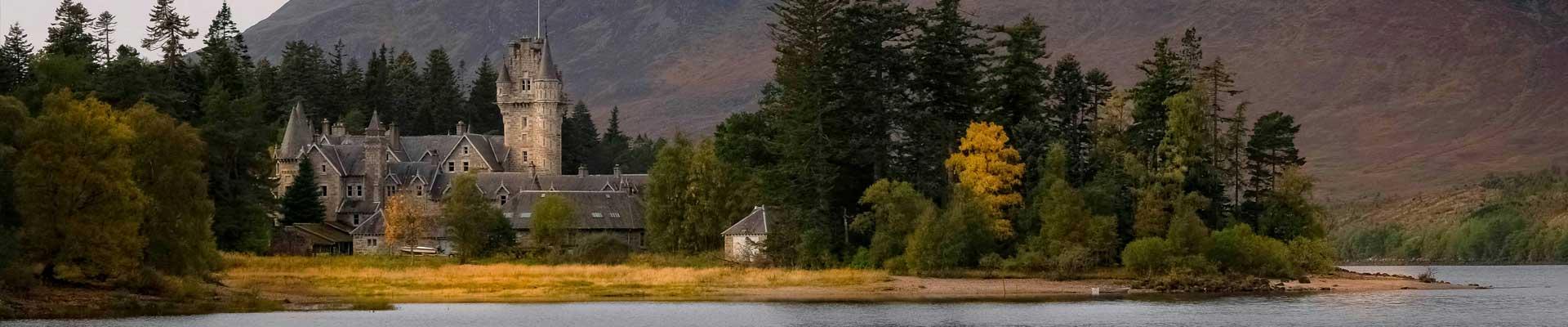 Discover large holiday cottages available in Newtonmore with lovely outdoor water and mountainous views