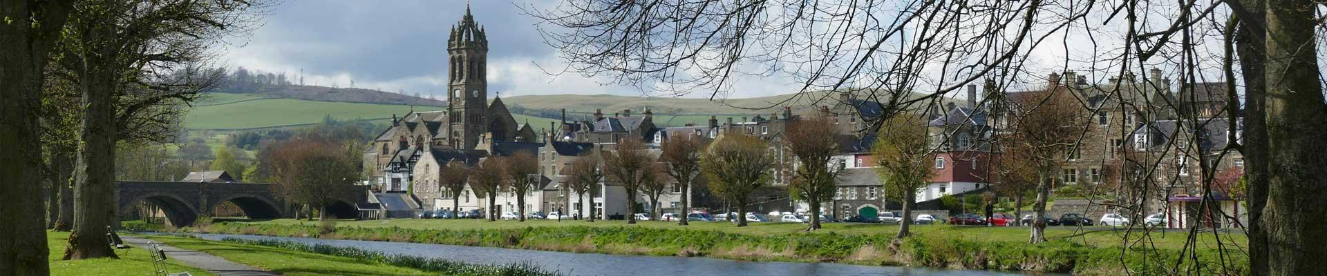 Large and relaxing holiday cottages available in Peebles, a riverside market town on the Scotlish borders