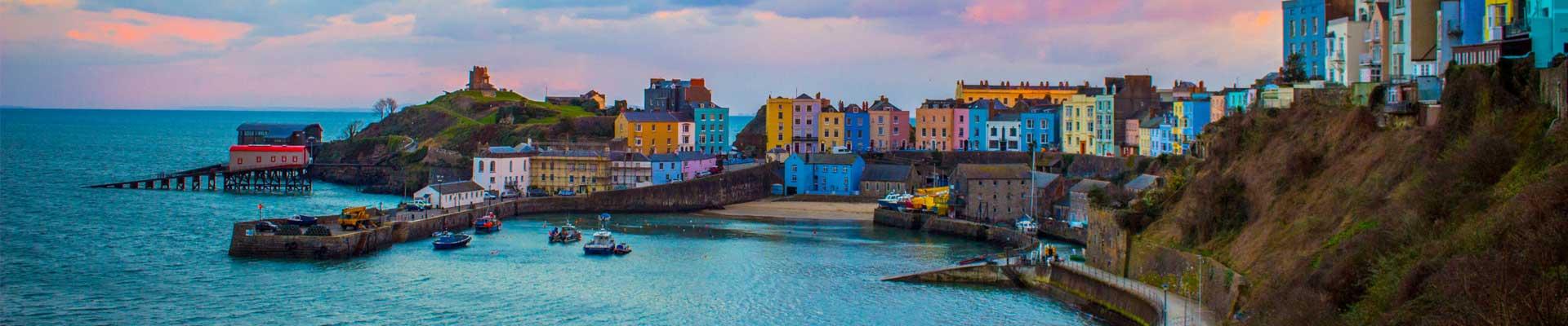 Large holiday cottages available in Pembrokeshire. With its charming beaches and colourful coastline houses