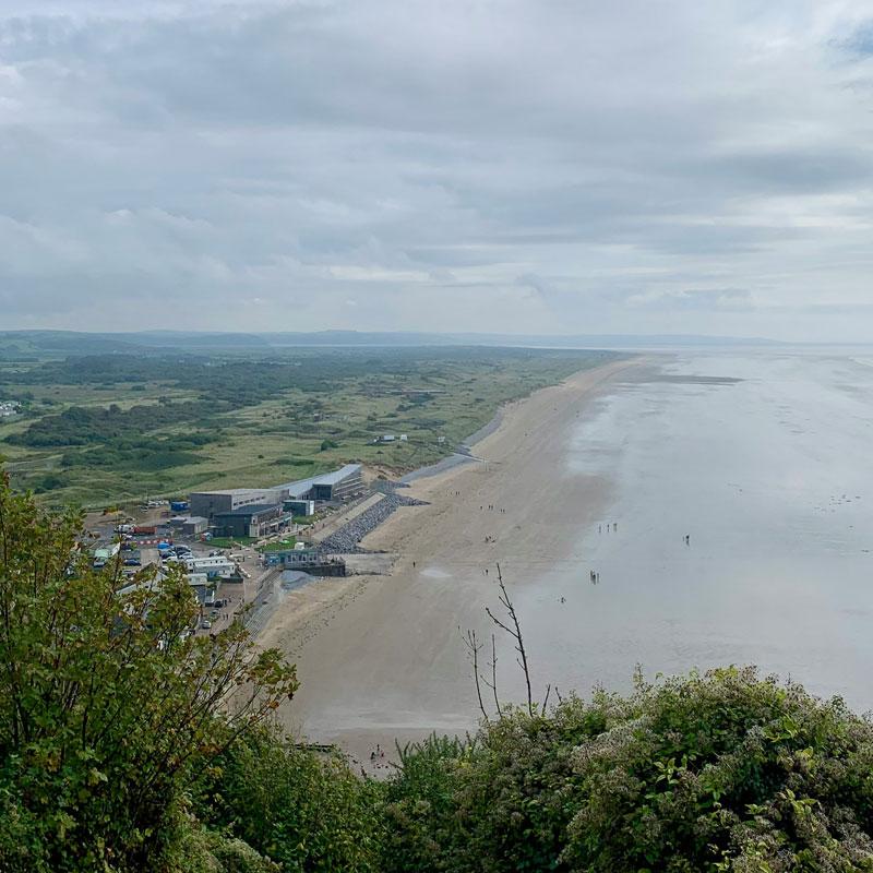 Find Large Cottages in Pendine that Sleeps 8 or More