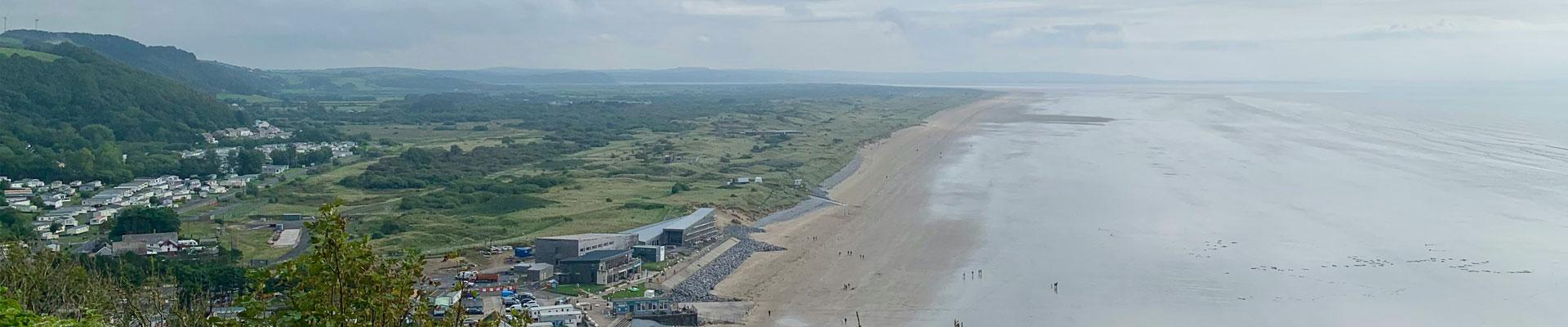 Large and spacious holiday cottages available in Pendine, perfect for coastal walks and watersports