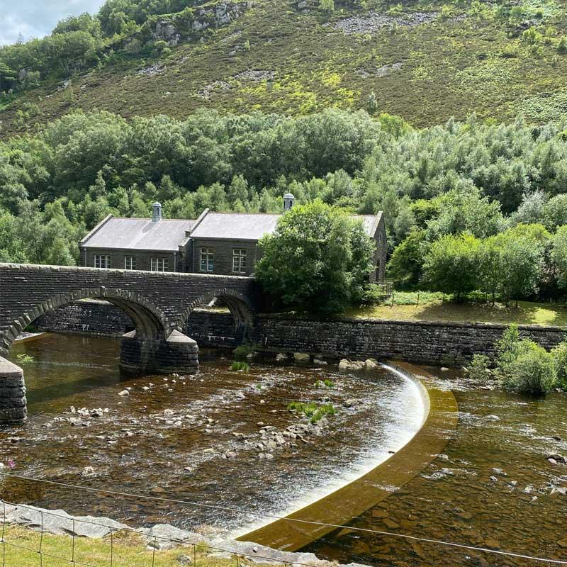 Find Large Cottages in Rhayader that Sleeps 8 or More