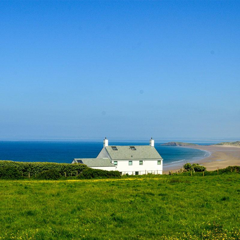 Find Large Cottages in Rhossili that Sleeps 8 or More