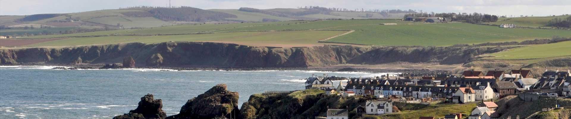 Large holiday cottages available in the Scottish borders including beuatiful and rugged coastal locations