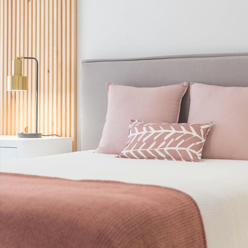 Find Large Cottages in Usk that Sleeps 8 or More