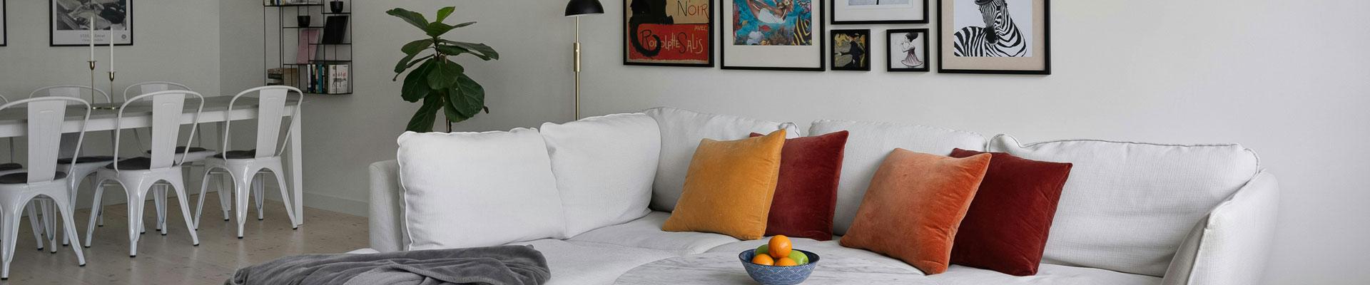 Bright and large holiday cottages available in Whitland, Carmarthenshire perfect for those looking for spacious accomodation which are bright and colourful